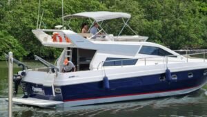 Intermarine 440 full
